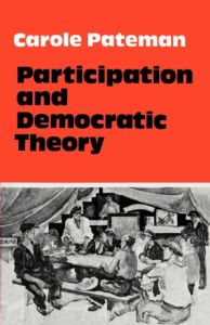 Demokratische Verantwortung kann durch den Spillover Effekt gelebt werden. Das lässt sich aus Carole Patemans Participation and Democratic Theory ableiten.